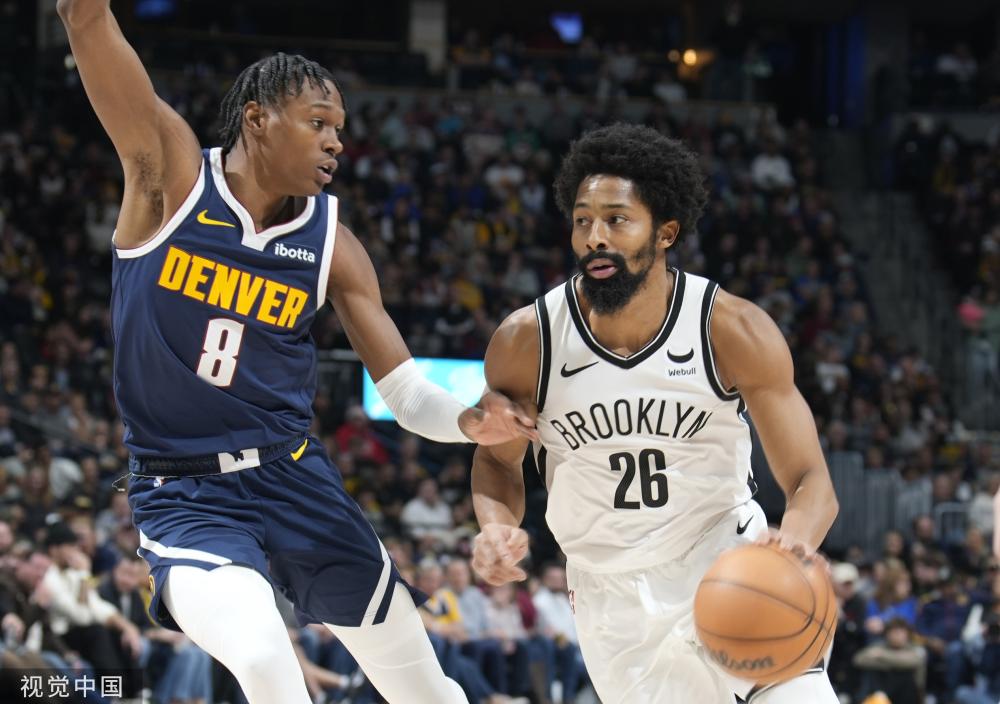 新冠疫情打 新冠疫情打